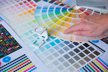 Press color management. Cmyk stripe loupe and color palettes. Commercial printing. Choose a color.