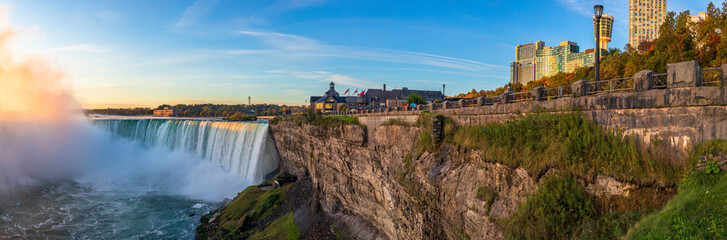 Fototapeta na wymiar Sunrise at Niagara Falls. View from the Canadian side