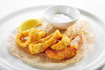 Breaded Fried Squid Rings and Shrimp with Tartar Sauce
