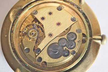 mechanism of old clock