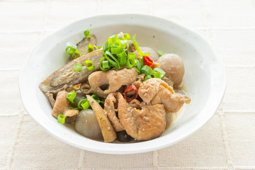 豚モツの味噌煮