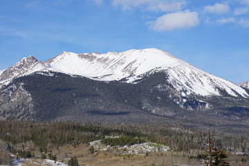 Fototapeta na wymiar Colorado Scenery, Scenic Colorado Mountains in Early Winter, Fremont Pass, Colorado.