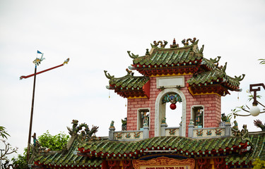 Naklejka premium Vietnamese traditional building, roof design 