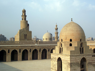 Fototapeta na wymiar Ibn Tulun Mosque, Cairo, Egypt
