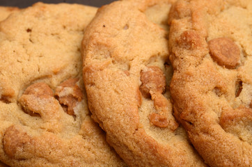 BAKE PEANUT BUTTER COOKIES