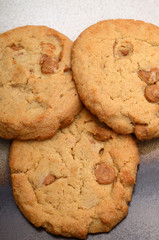 BAKE PEANUT BUTTER COOKIES