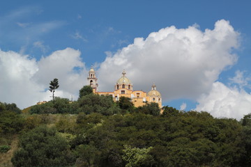 Fototapeta na wymiar church on the hill- Cholula