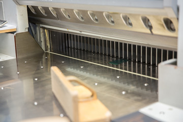 Offset printing machine and cutting machione for typography