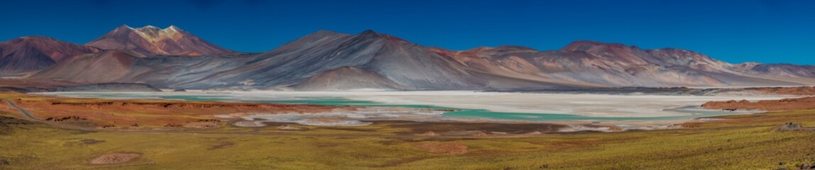 Super spectacular gigapan of red stones in Atacama