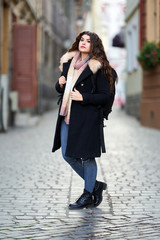 Fototapeta premium Tourist in an old town