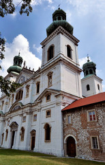 Fototapeta na wymiar Kościół klasztorny Wniebowzięcia NMP Kamedułów na Bielanach w Krakowie
