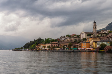 Fototapeta na wymiar Limone sul Garda am Gardasee in Italien