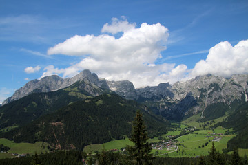 Fototapeta na wymiar Landschaft Österreich