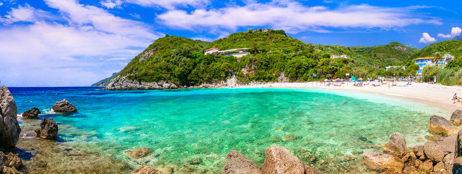 Greece summer holidays - beautiful turquoise beach in Parga