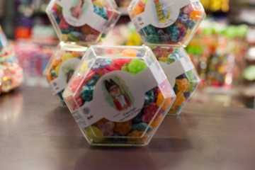 Fototapeta na wymiar deliciosos caramelos de colores