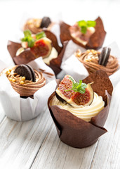 Cupkakes with figs and chocolate