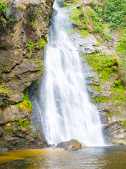 Fototapeta na wymiar the waterfall in Klong Lan National Park