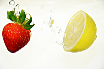Citrone, Erdbeere, Hintergrund