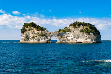 Naklejka premium 南紀白浜 円月島