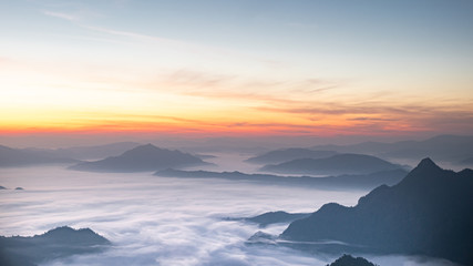 The sunrise and the sea of mist that Thailand is the most beautiful