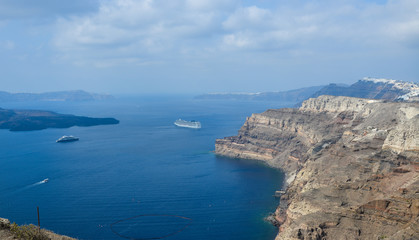 Fototapeta na wymiar Beautiful seascape on Santorini island