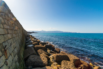 the coastline in Crete Greece. Day foto.