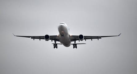 avion aterrizando