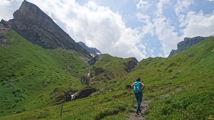 Fototapeta na wymiar hiking in the swiss alps