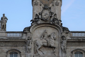 Fototapeta na wymiar L'hôtel de Ville de la ville de Lyon sur la place des Terreaux - Lyon - Département du Rhône - France