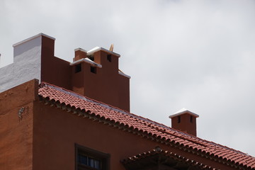 Schornstein auf einem Dach