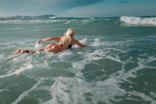 Surfing Sister