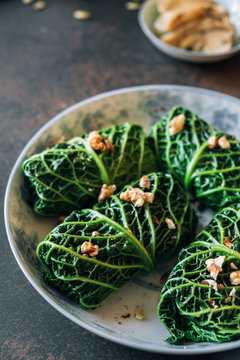 Stuffed savoy cabbage leaves