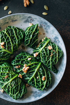 Stuffed savoy cabbage leaves