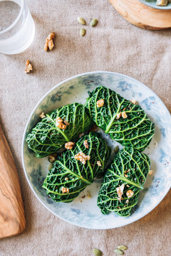Stuffed savoy cabbage leaves