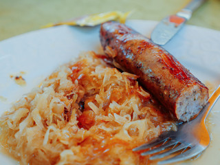 bratwurst with sauerkraut german