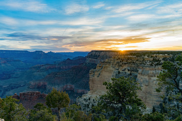 Fototapeta na wymiar Beautiful sunrise landscape of the Grand Canyon National Park