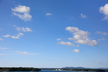 12月の寒い伊勢志摩の青空