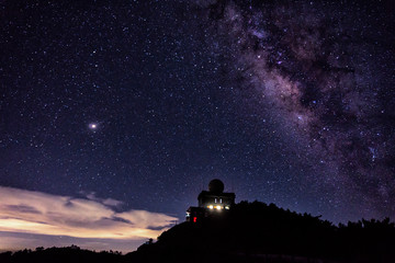 Obraz premium Beautiful Milky Way stars in summer