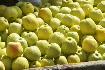 Fresh apples on Essaouira souk