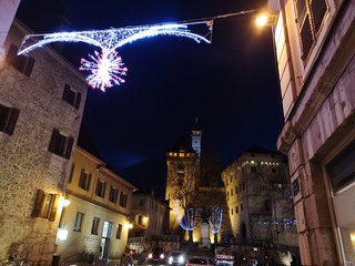 Paysage urbain - Chambéry de nuit