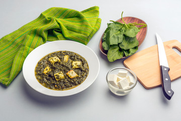 Palak Paneer / Spinach Cottage Cheese Curry