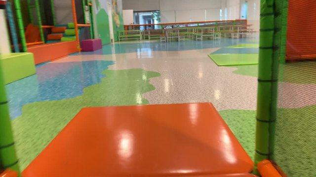 parque infantil divertido