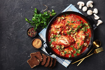 close-up of Chicken Cacciatore in a dish - obrazy, fototapety, plakaty