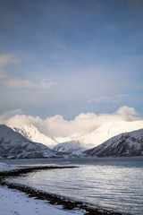 Obraz na płótnie Canvas Fjord im Winter - Norwegen