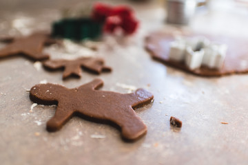 Fototapeta na wymiar christmas gingerbread cookies on a counter top