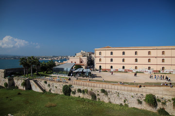 long distance view of tourists in the piazza