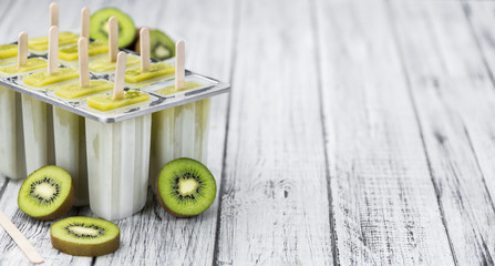 Some Kiwi Popsicles (close-up shot; selective focus)