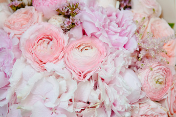 bouquet of pink roses