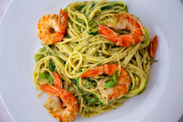 King prawns and pesto sauce with spaghetti