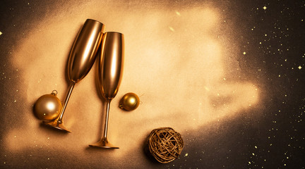 golden champagne glasses new year